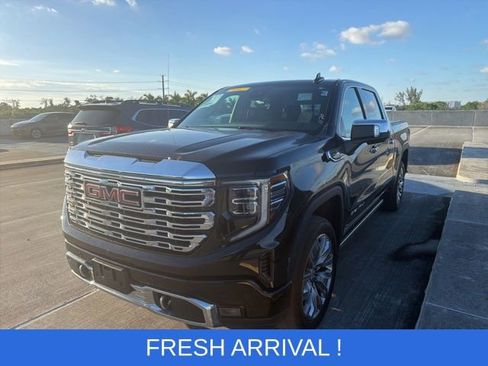 Used 2022 GMC Sierra 1500 Denali w/ Denali Reserve Package image 1