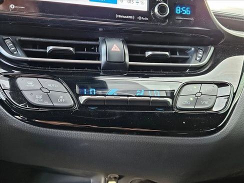 Used 2019 Toyota C-HR XLE image 18