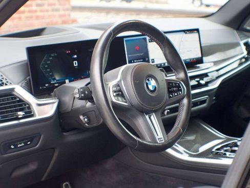 Used 2024 BMW X5 M60i image 21