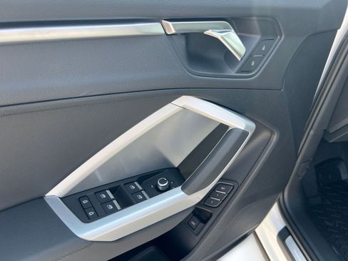 New 2025 Audi Q3 2.0T Premium image 12