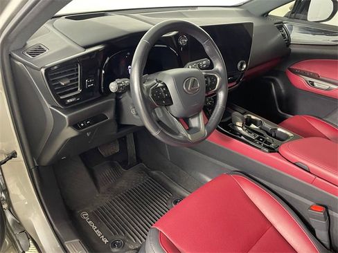 Used 2024 Lexus NX 350h 350h Premium image 3