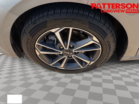 Used 2023 Kia Forte LXS FWD image 17