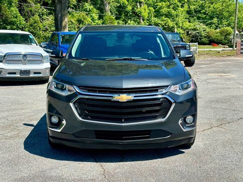 Used 2020 Chevrolet Traverse LT w/ LT Premium Package FWD image 2
