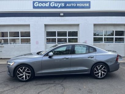 Used 2020 Volvo S60 T6 Momentum