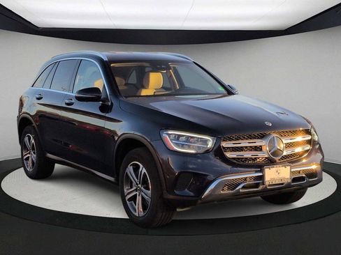 Used 2022 Mercedes-Benz GLC 300 GLC 300 image 2