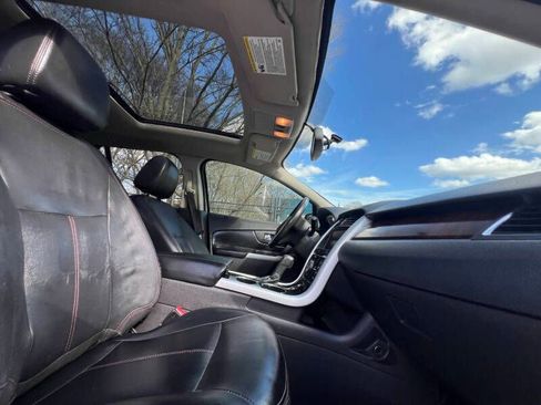 Used 2013 Ford Edge Limited FWD image 16