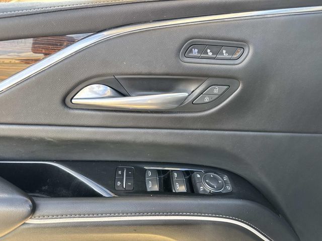 Used 2022 Cadillac Escalade ESV Premium Luxury RWD image 21