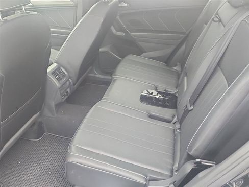 Used 2023 Volkswagen Tiguan SE R-Line AWD/4WD image 15