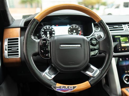 Used 2018 Land Rover Range Rover Long Wheelbase Supercharged image 27