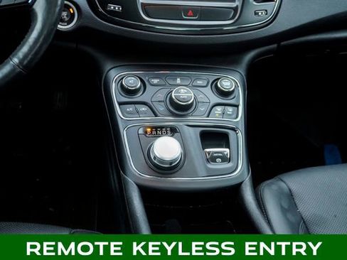 Used 2016 Chrysler 200 S w/ Sun & Sound Group image 12