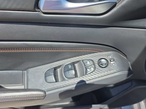 Used 2022 Nissan Altima 2.5 SR FWD image 12