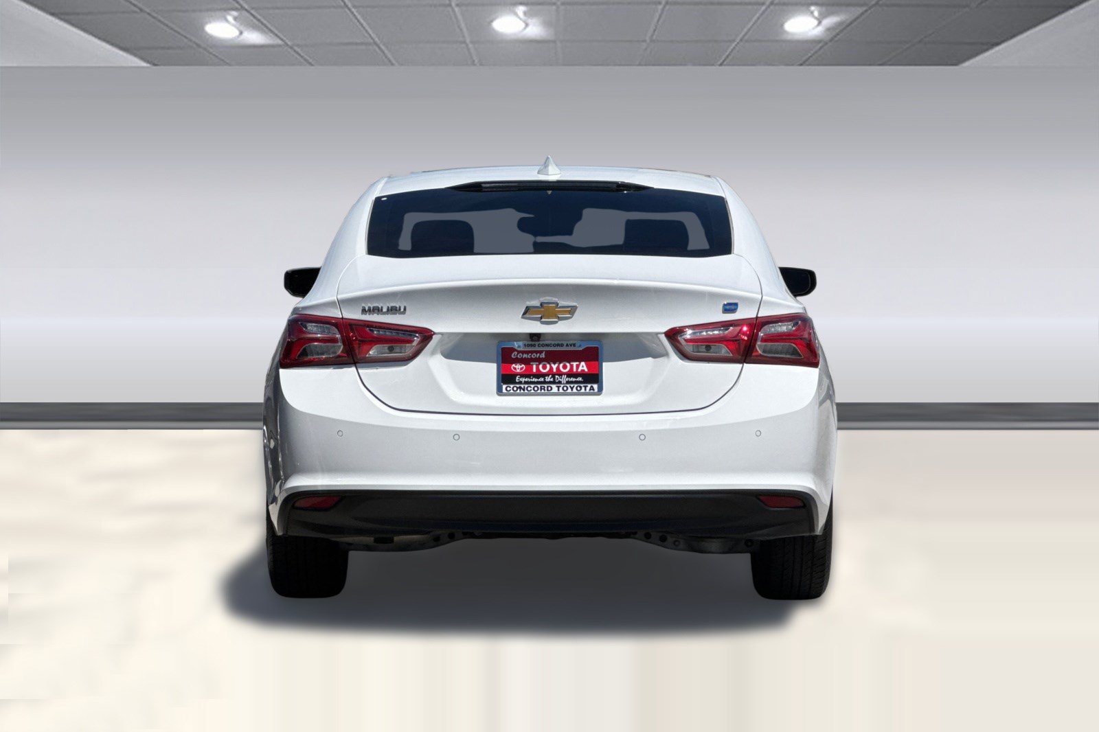 Used 2019 Chevrolet Malibu Hybrid w/ Leather Package FWD image 10