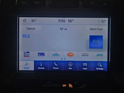 Used 2020 Ford F150 Lariat image 32