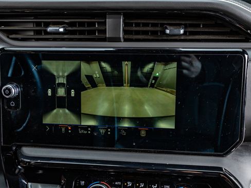 Used 2025 GMC Sierra 2500 AT4X image 26