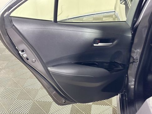 Used 2021 Toyota Corolla SE FWD image 18