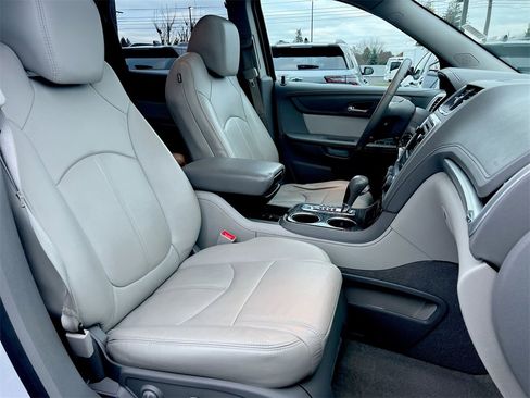 Used 2016 GMC Acadia SLT w/ Premium Edition image 21