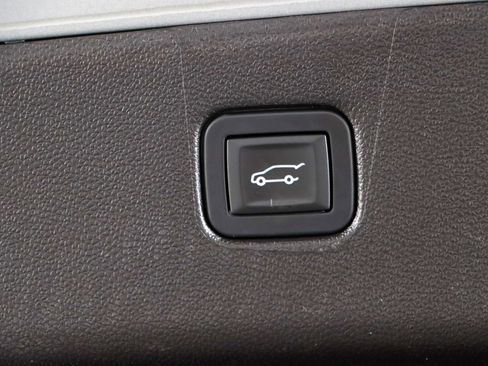 Used 2020 Chevrolet Blazer RS image 31