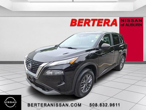 Used 2023 Nissan Rogue S AWD/4WD image 5