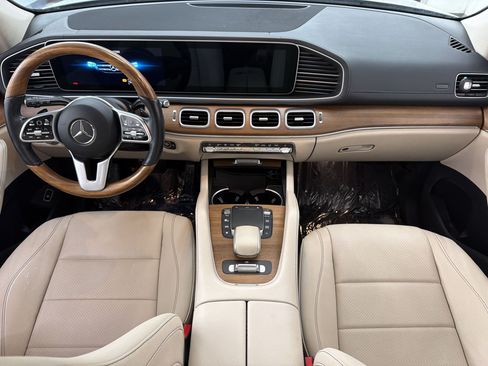 Used 2022 Mercedes-Benz GLS 450 4MATIC image 16