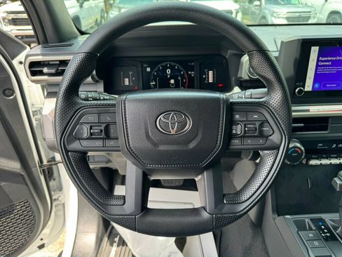 Used 2026 Toyota Tacoma SR5 RWD image 5