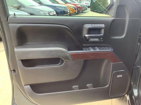 Used 2018 GMC Sierra 1500 SLT AWD/4WD image 16
