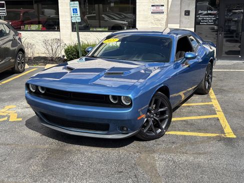 Used 2021 Dodge Challenger SXT w/ Blacktop Package image 2