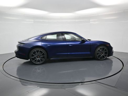 New 2026 Porsche Taycan image 31