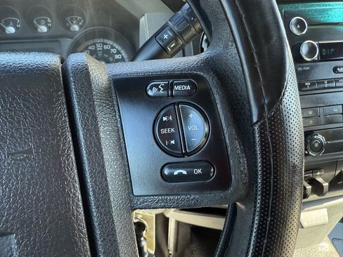 Used 2015 Ford F550 4x4 Crew Cab Super Duty image 12