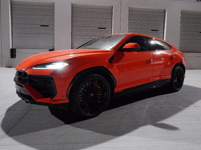 Used 2025 Lamborghini Urus SE AWD/4WD image 3