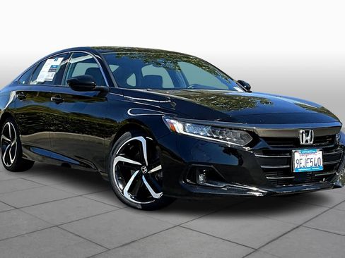 Used 2022 Honda Accord Sport image 2