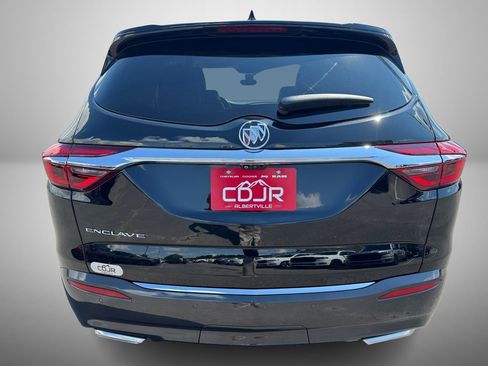 Used 2021 Buick Enclave Essence image 7
