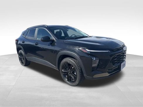 Used 2024 Chevrolet Trax ACTIV w/ Driver Confidence Package image 8