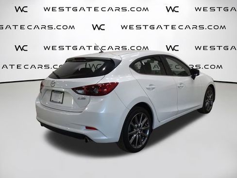Used 2018 MAZDA MAZDA3 Touring image 30