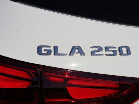 New 2026 Mercedes-Benz GLA 250 4MATIC image 8