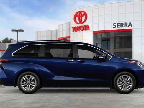 New 2026 Toyota Sienna XLE image 24