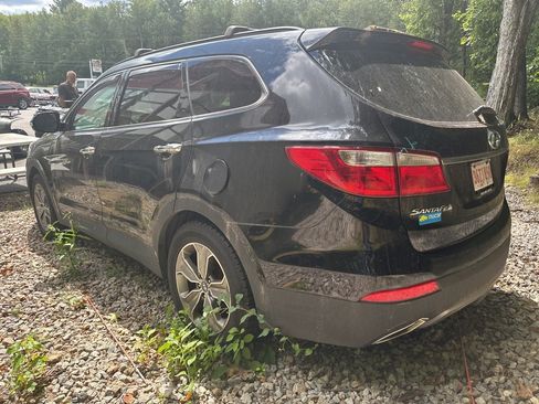 Used 2013 Hyundai Santa Fe GLS image 5