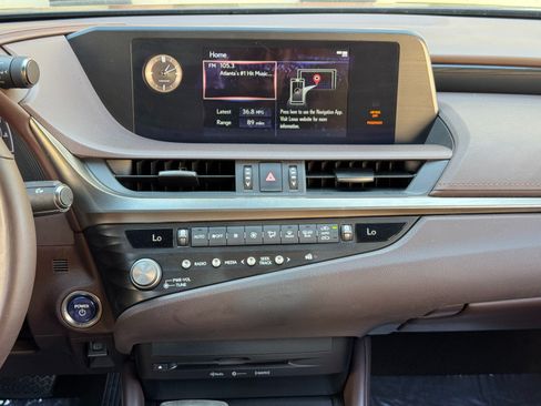 Used 2021 Lexus ES 300h w/ Accessory Package 2 FWD image 22