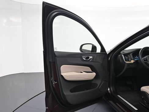 Used 2026 Volvo XC60 T8 Plus w/ Protection Package Premier AWD/4WD image 15