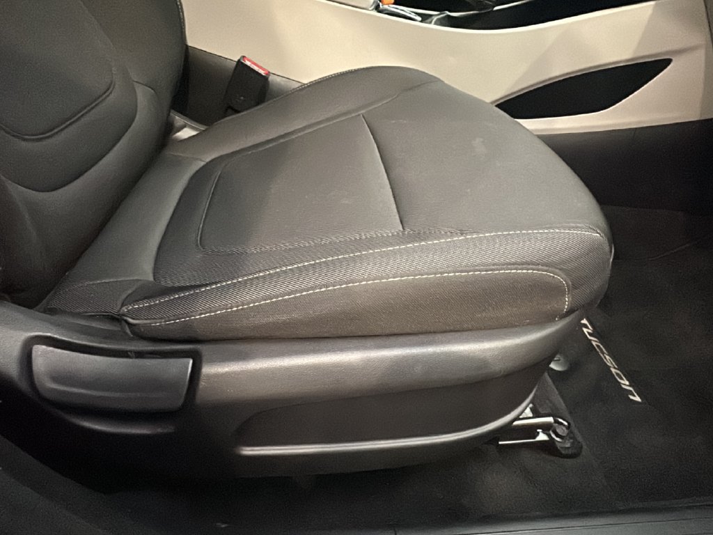 Certified 2022 Hyundai Tucson SEL AWD/4WD image 16