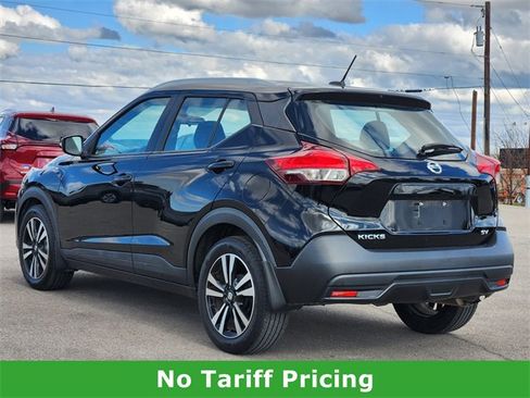 Used 2018 Nissan Kicks SV image 7