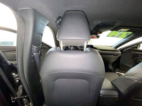 Used 2024 MAZDA MAZDA3 s FWD image 39