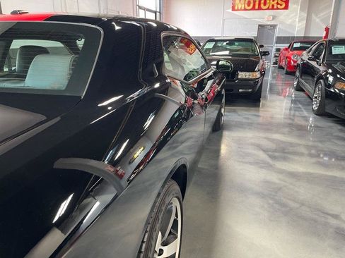 Used 2012 Dodge Challenger SRT8 RWD image 11