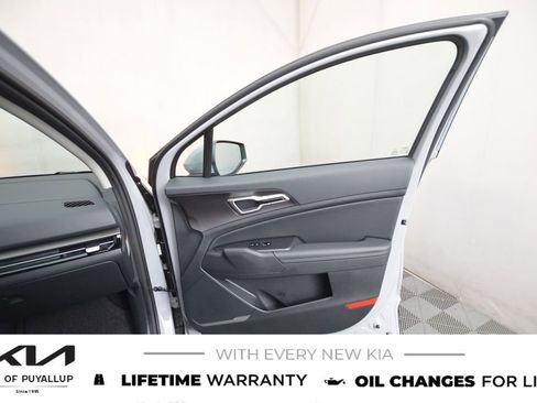 New 2026 Kia Sportage EX image 15