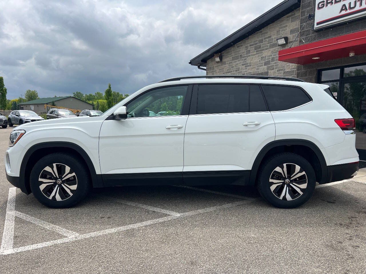Used 2024 Volkswagen Atlas SE AWD/4WD image 7