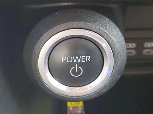 Used 2024 Toyota Venza Limited image 32