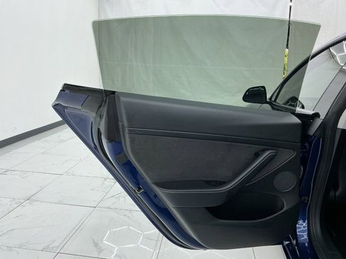 Used 2022 Tesla Model 3 Standard Range RWD image 24