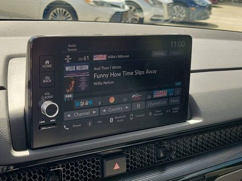 Used 2025 Honda CR-V EX-L image 32