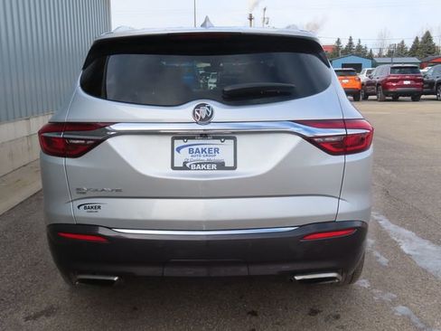 Used 2021 Buick Enclave Premium w/ Sun and Sites Package AWD/4WD image 11
