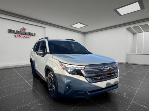 Certified 2025 Subaru Forester Premium AWD/4WD image 2