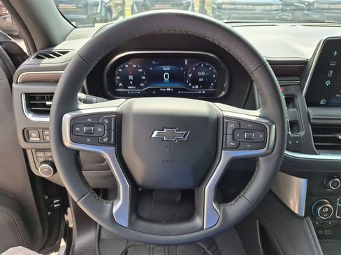 Used 2023 Chevrolet Tahoe Z71 w/ Luxury Package AWD/4WD image 25